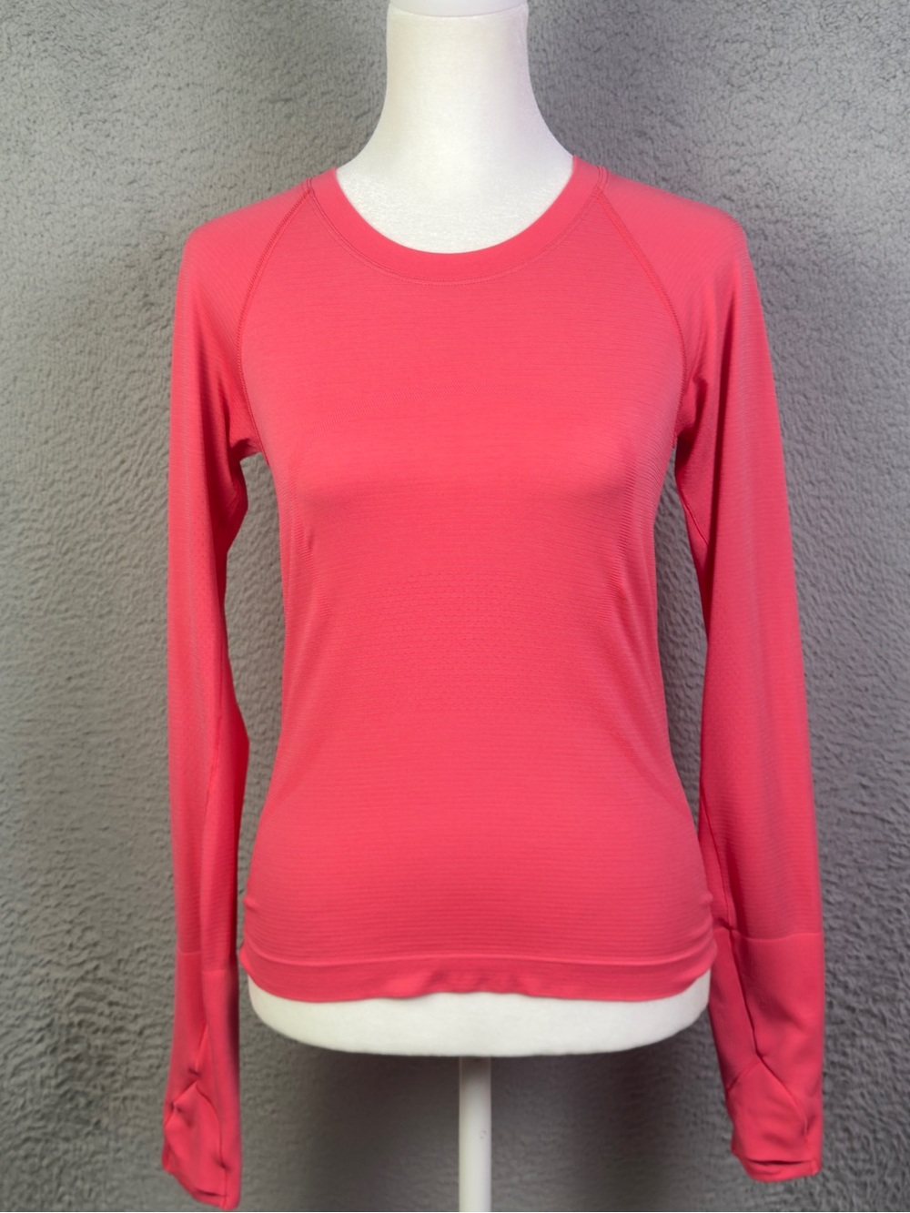 Lululemon Swiftly Tech Shirt Womens 4 Pink Long Sleeve Waist Length Workout Gym
